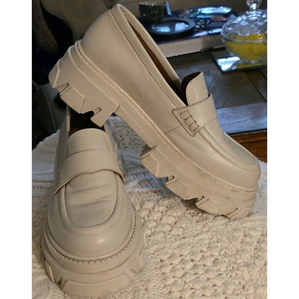 Alohas Trailblazer Loafer Anthropology Tan Leather Lugs Womens Sz 40